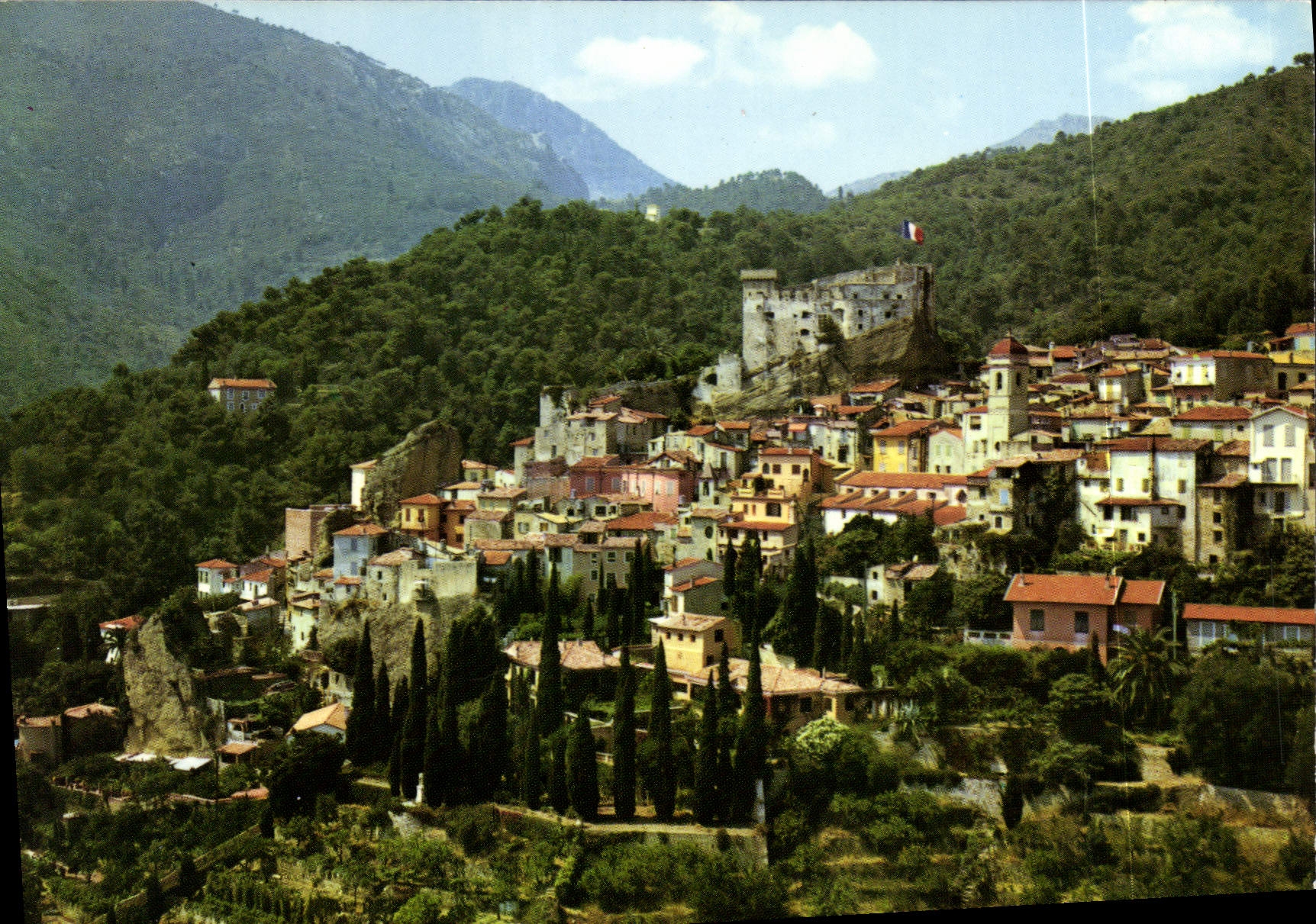 CPM Roquebrune Village AM Pittoresque Village domine par son Chateau Medieval 