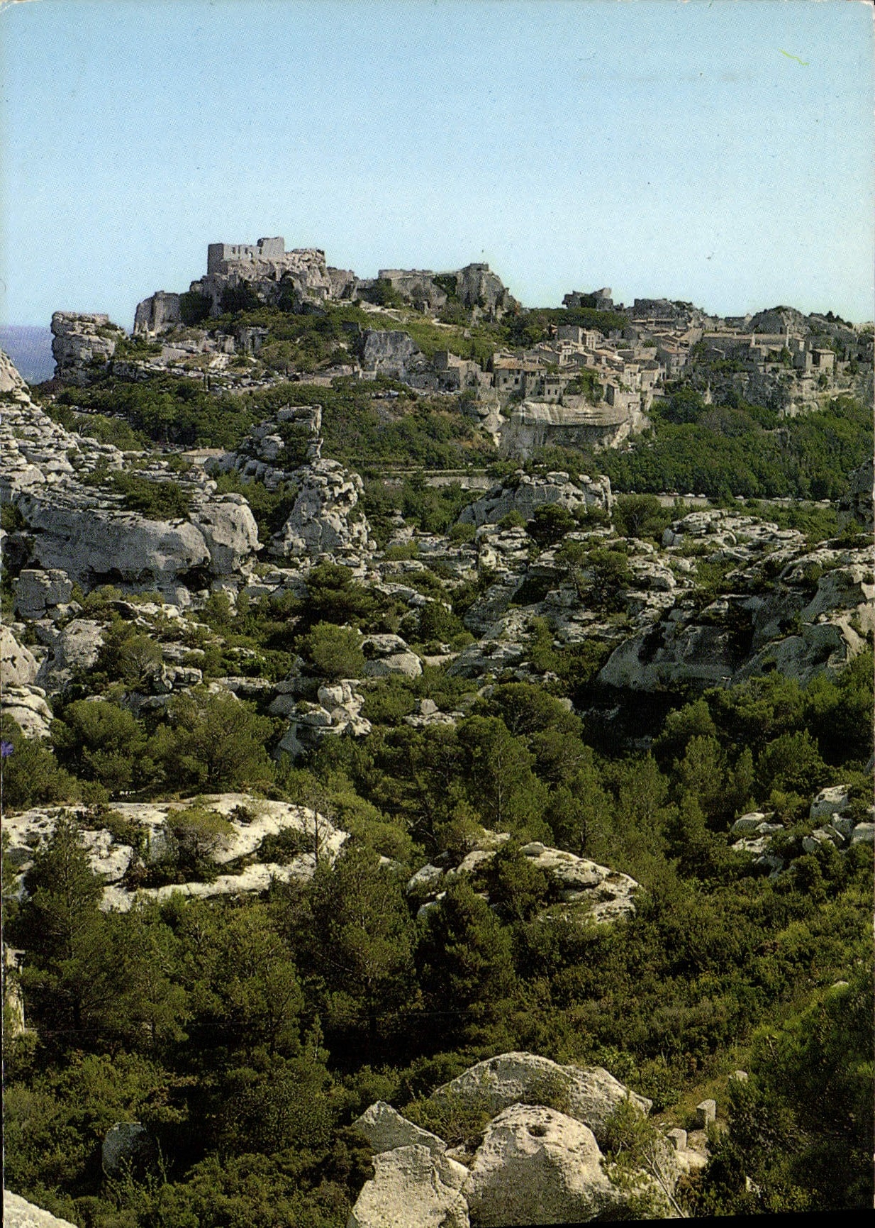 Les Baux-de-Provence — Le Val d'Enfer et le Village des Baux — Édition Mireille