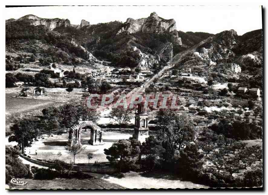 St-Rémy-de-Provence — Vue aérienne sur les Ruines Romaines de Glanum et le Mont Gossier — Combier
