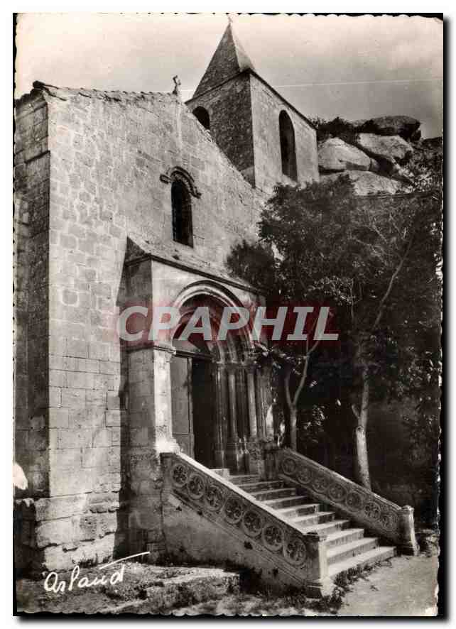CPM Les Baux de Provence B du Rhone Eglise Saint Vincent Portail roman XII  