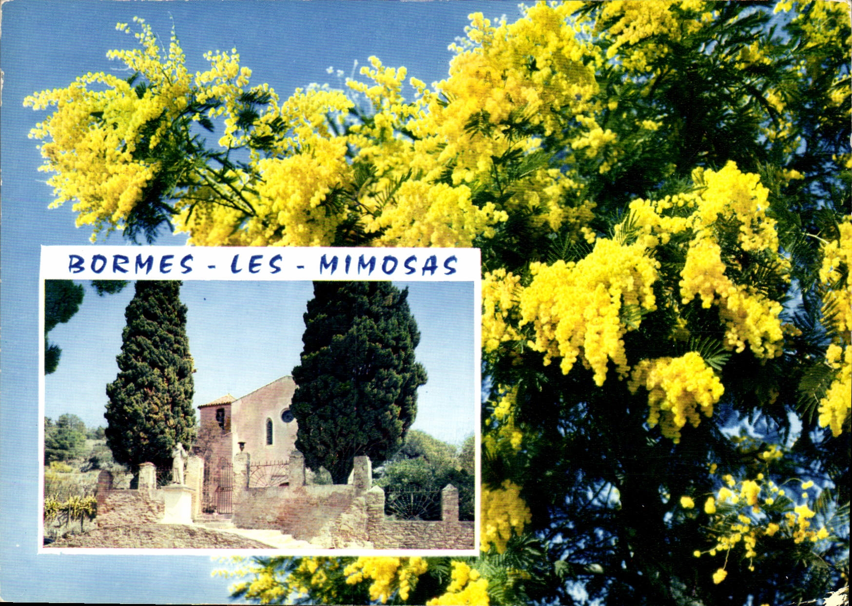 Bormes-les-Mimosas — Église entourée de cyprès — Édition Mexichrome