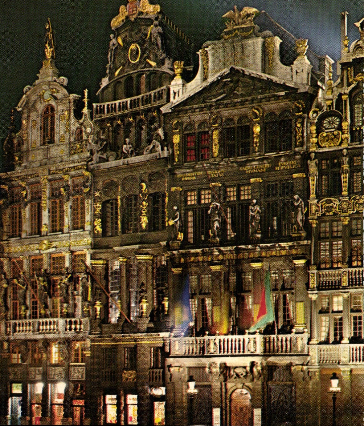 Bruselas - Grand'Place de noche — editor Thtl. S.A., n° 126 - Anverso