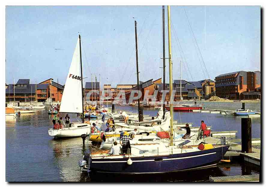 Deauville (14) — Plage fleurie, Le port et les Marinas — Éditions Théojac