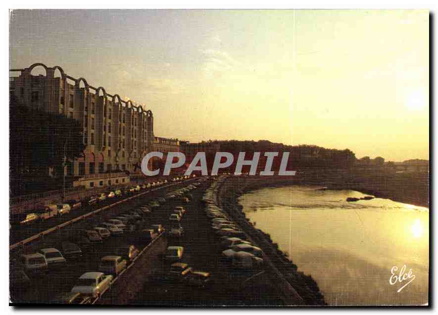 CPM Dax Landes Coucher de soleil sur l'Adour avec l'Hotel Splendid 
