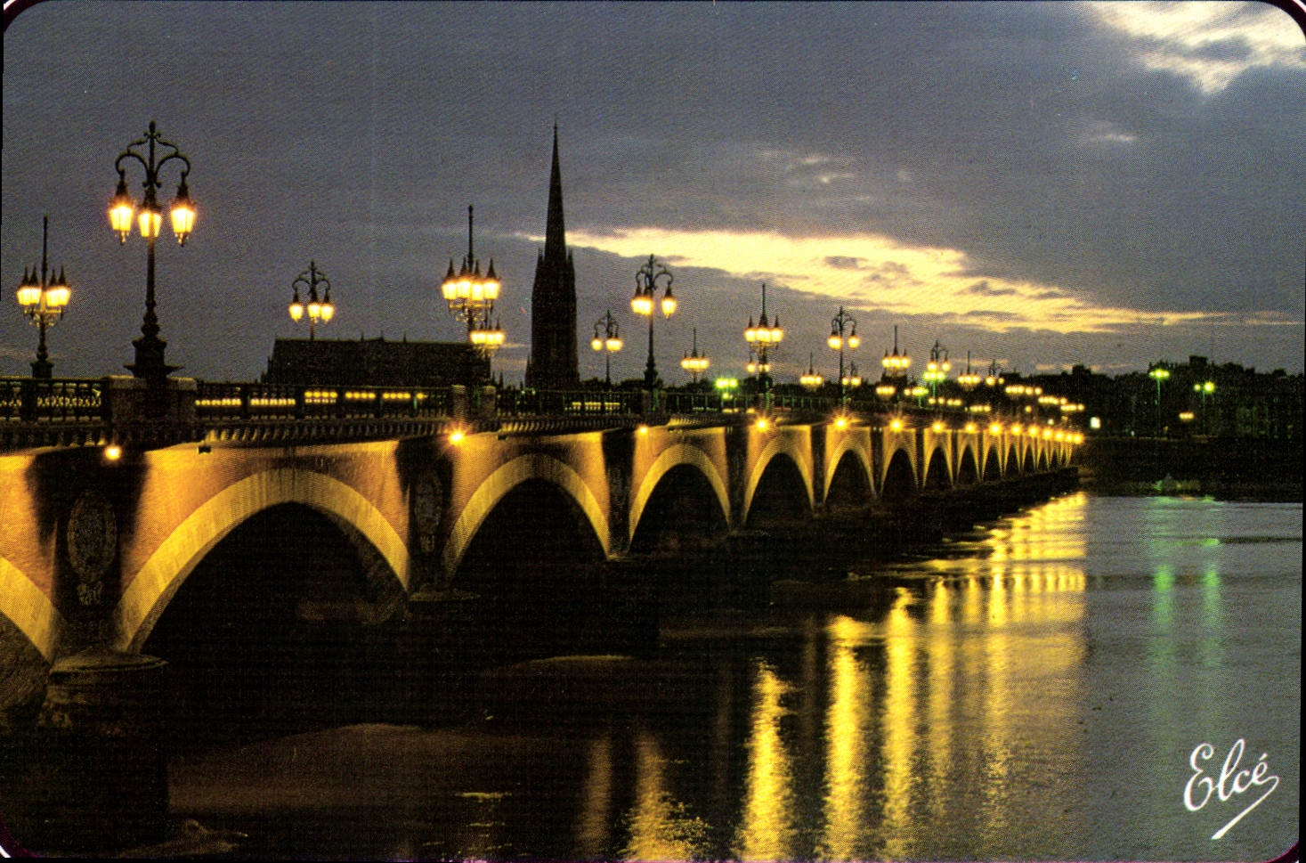 Pont de Pierre sur la Garonne la nuit — Photo Roland Castelnaud — Éditeur Elcé