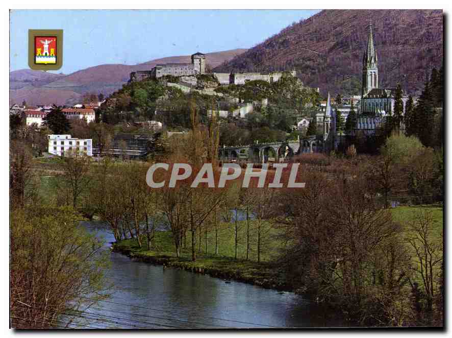 CPM Lourdes La Basilique et le Chateau Fort 