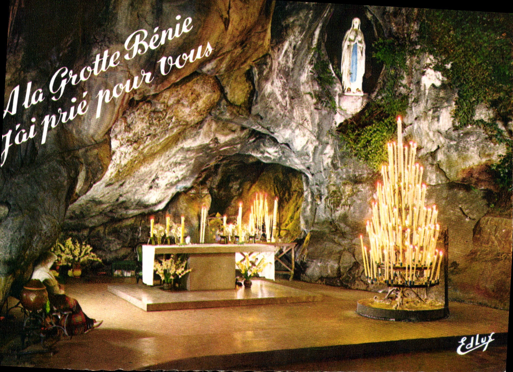 CPM Lourdes La Grotte Miraculeuse 