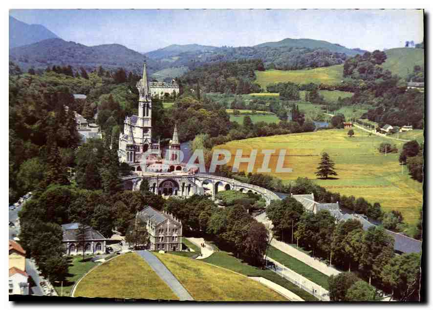 CPM Lourdes La Basilique Souterraine St Pte 