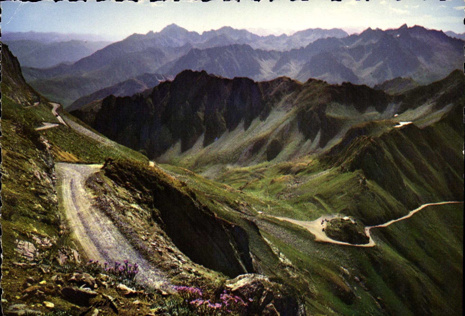 Les Pyrénées — Route du Tourmalet au Pic du Midi de Bigorre (2 877 m) — Édition Pau-Billère