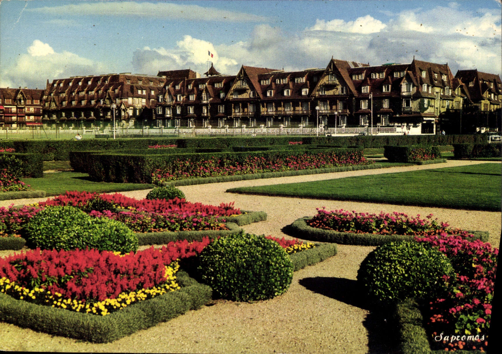 Jardin et hôtel à Deauville — éditeur Sapromas, n° 3080