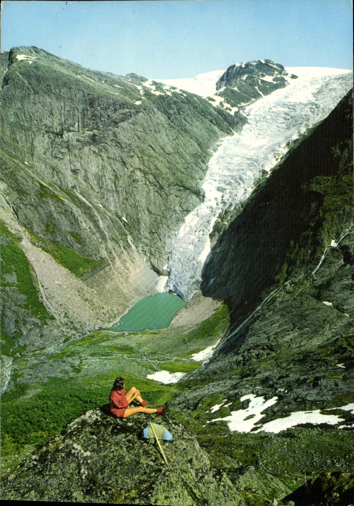 CPA View of the precipitous valley of Briksdal 