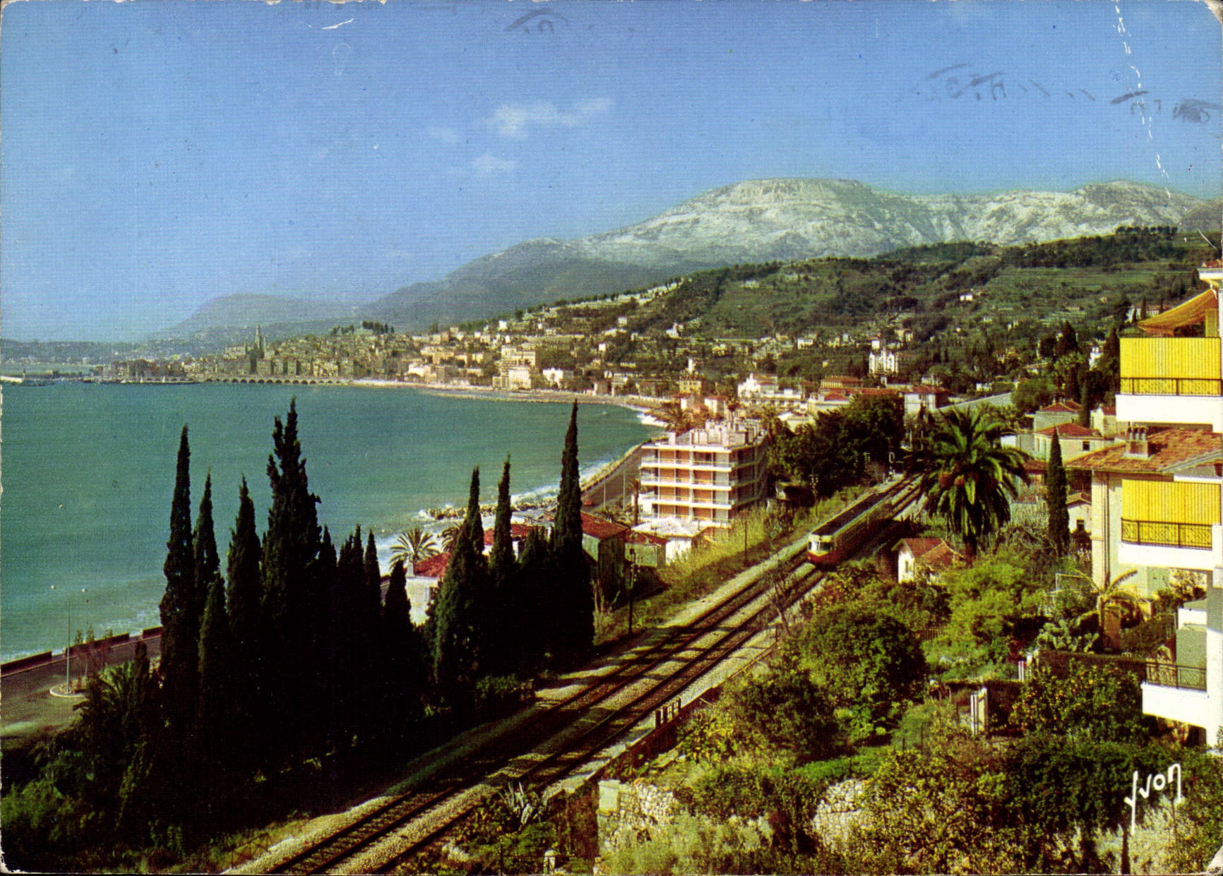 Menton — Vue générale sur la chaîne des Alpes et le Cap Martin — Éditions Jean-Jaona