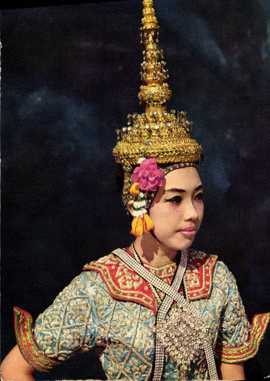CPM A Thai Girl in the Dance Costume 