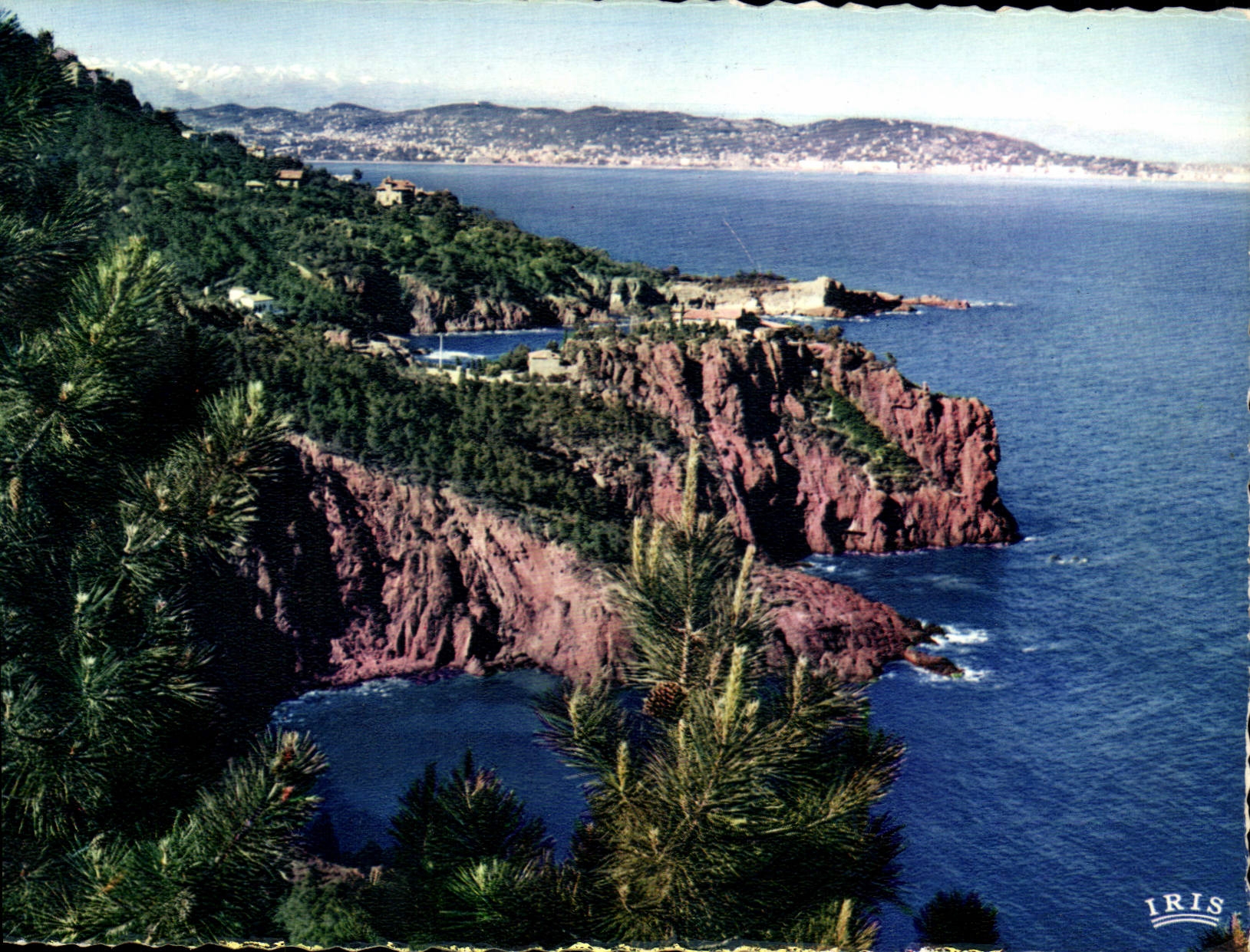 CPM Reflets de la Cote d'Azur Les Rochers de la Galere sur la Corniche d'Or 