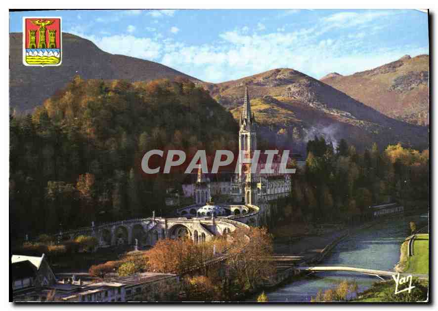 CPM Lourdes La Basilique et le Gave de Pau 