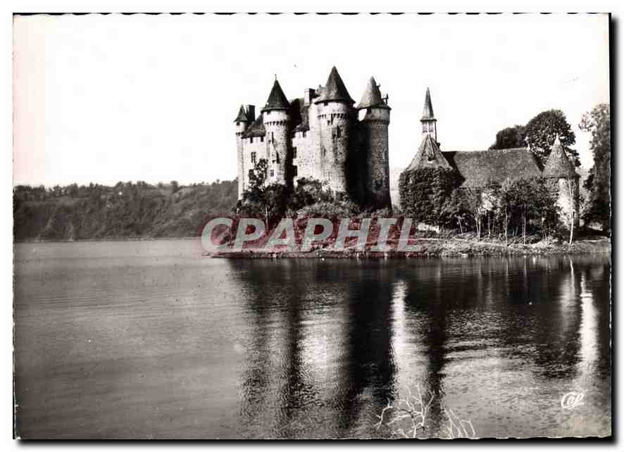 Château de Bort-les-Orgues — dans le lac artificiel du barrage — éditeur REAL-PHOTO, Paris