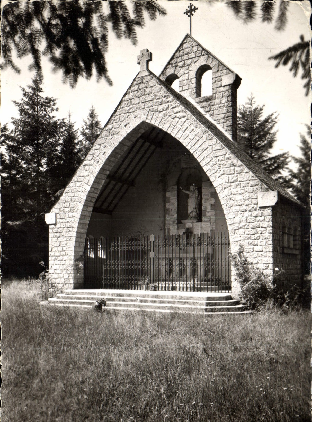 CPM Neuvic d'Ussel Correze La Chapelle de Pennacorn 