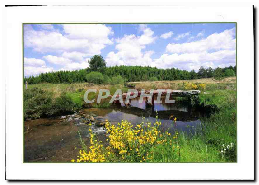 CPM Couleurs et Lumiere de France Palteau de Millevaches Correze Petit pont de pierre 