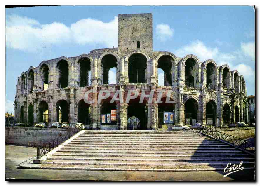 Arles — Les arènes, amphithéâtre bâti par les premiers empereurs de Rome — Estel