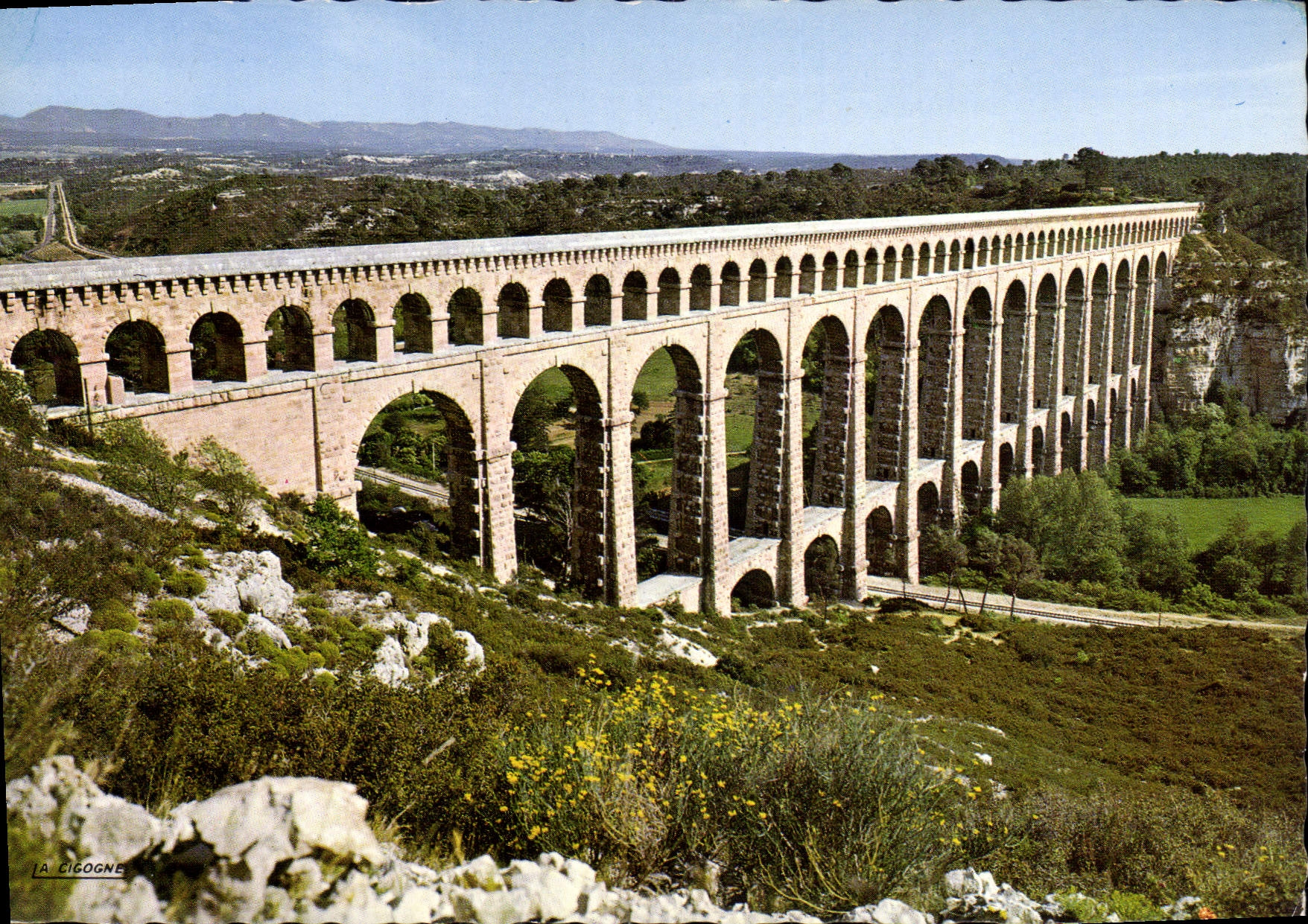 L'Aqueduc de Roquefeuil — Provence — Éditions La Cigogne