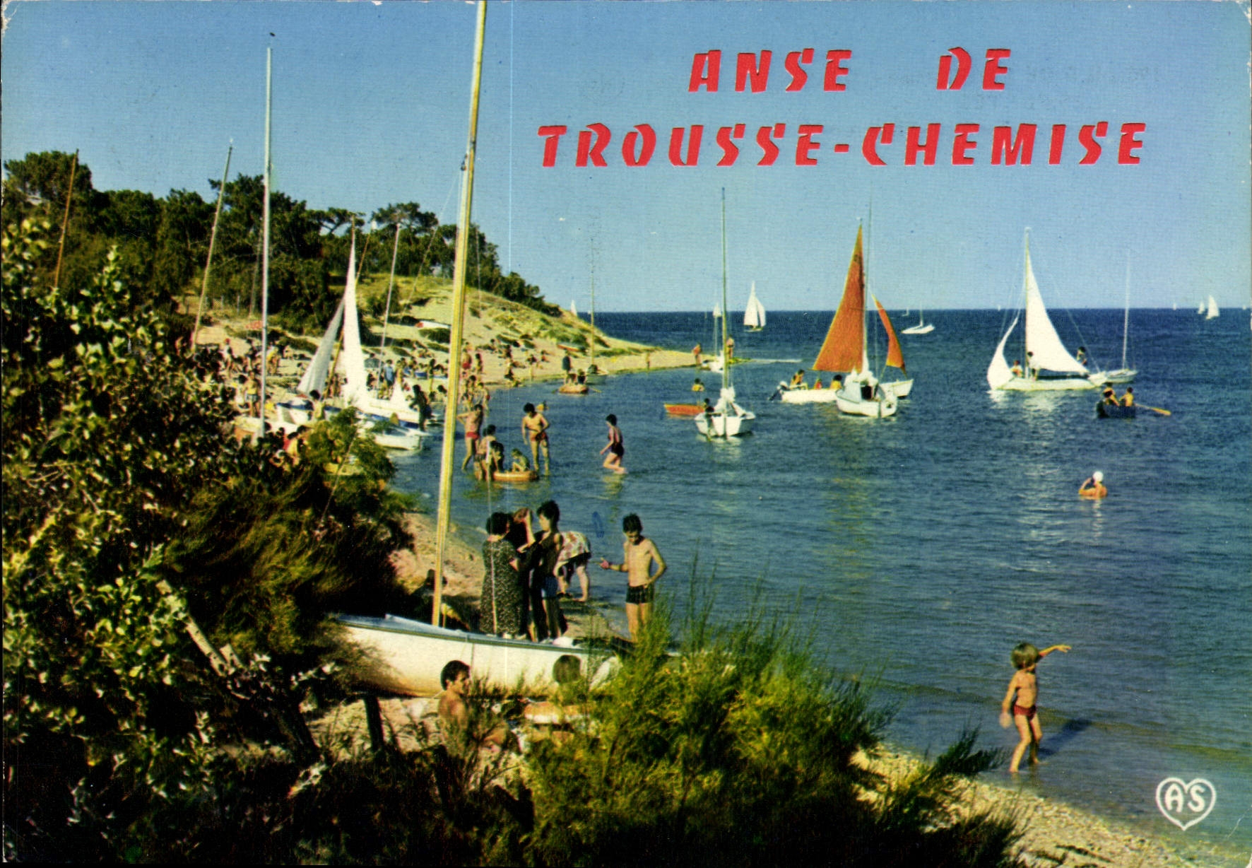 Anse de Trousse-Chemise — plage animée avec voiliers — éditeur Artind F. & Cie, n° 17