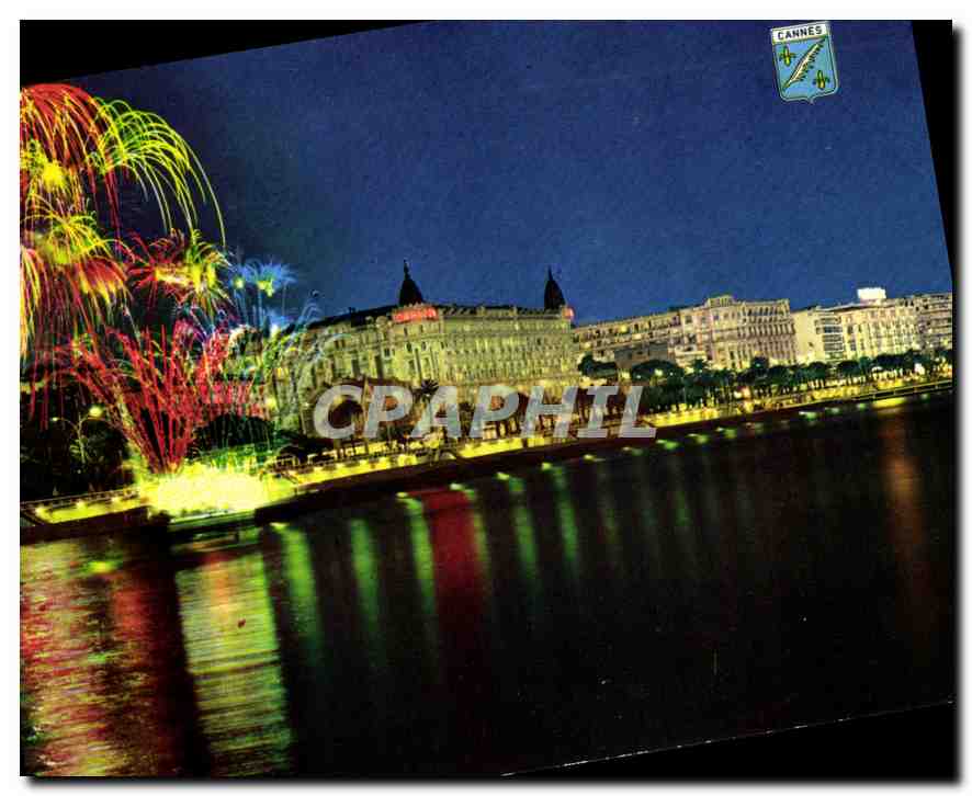 Cannes — Feux d'artifices sur la Croisette — Éditions Gilletta