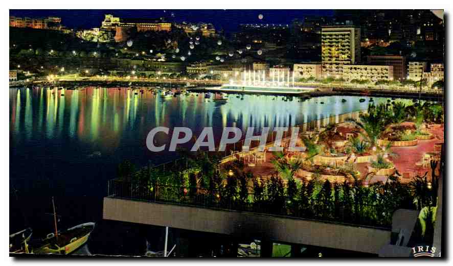 CPM Monaco la nuit Vue generale sur le Port la Terrasse et la Piscine de l'Hotel de Paris 