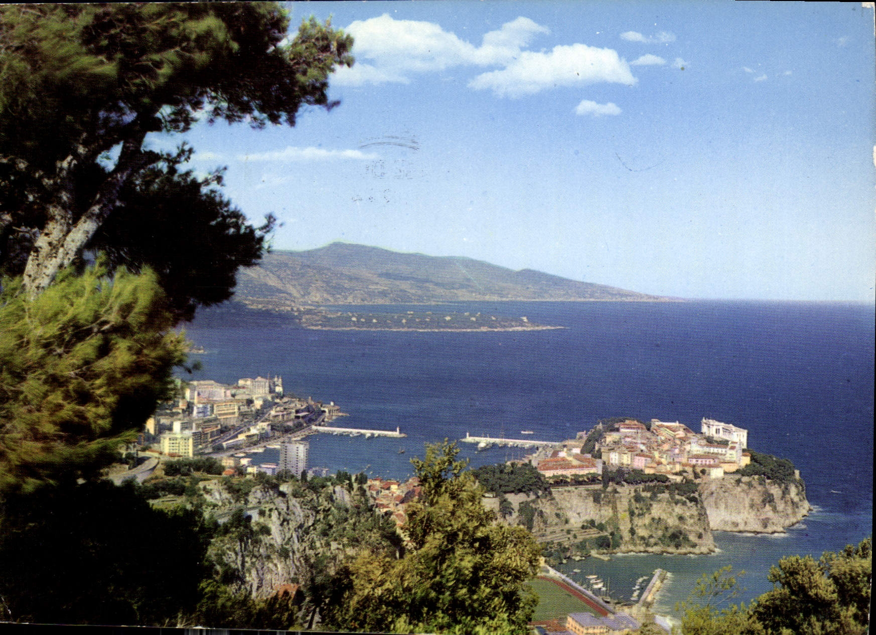Vue générale sur le Rocher de Monaco et l'Italie — Edition du Palais de Monaco, OF. 57