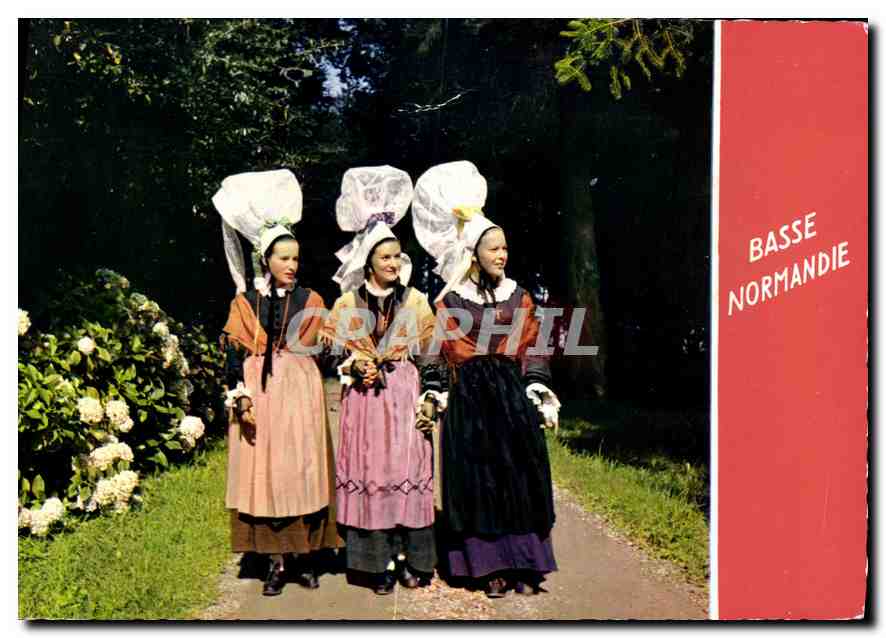 CPA Basse Normandie Nord du Cotentin Paysannes en tenue de fete 19 S portant les coiffes de Montebou