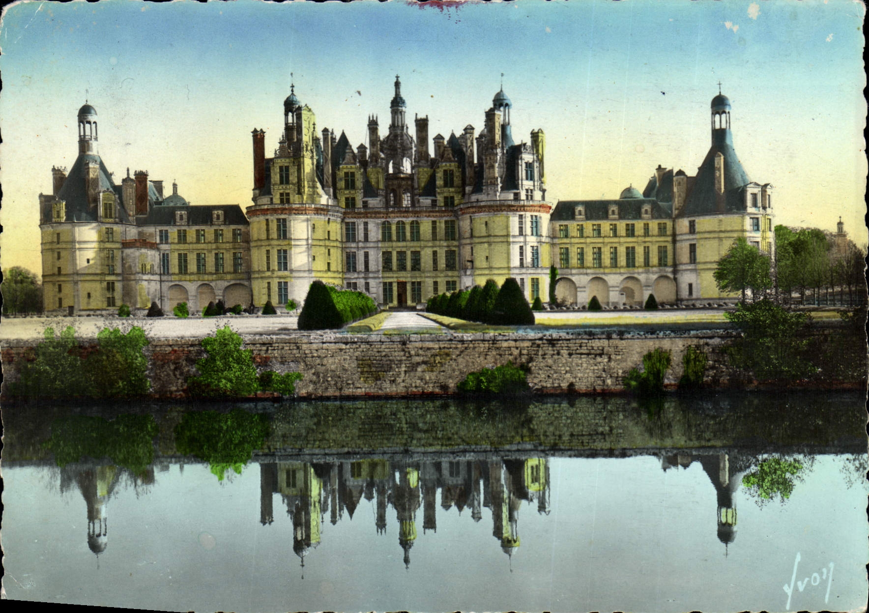 Chambord — façade nord — construit en 1519 par François Ier — Éditions Art Déco