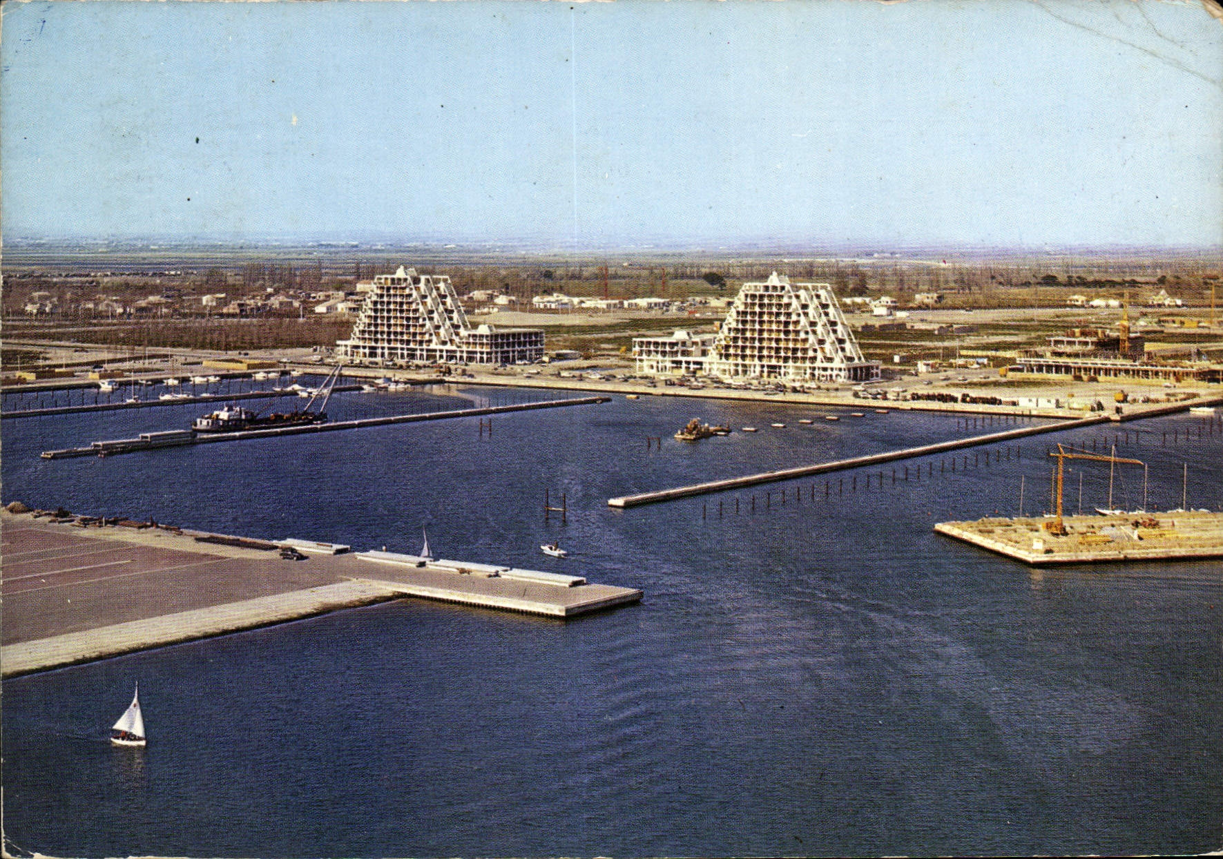 CPM La Grande Motte vue Partielle du Port Avril 1969 