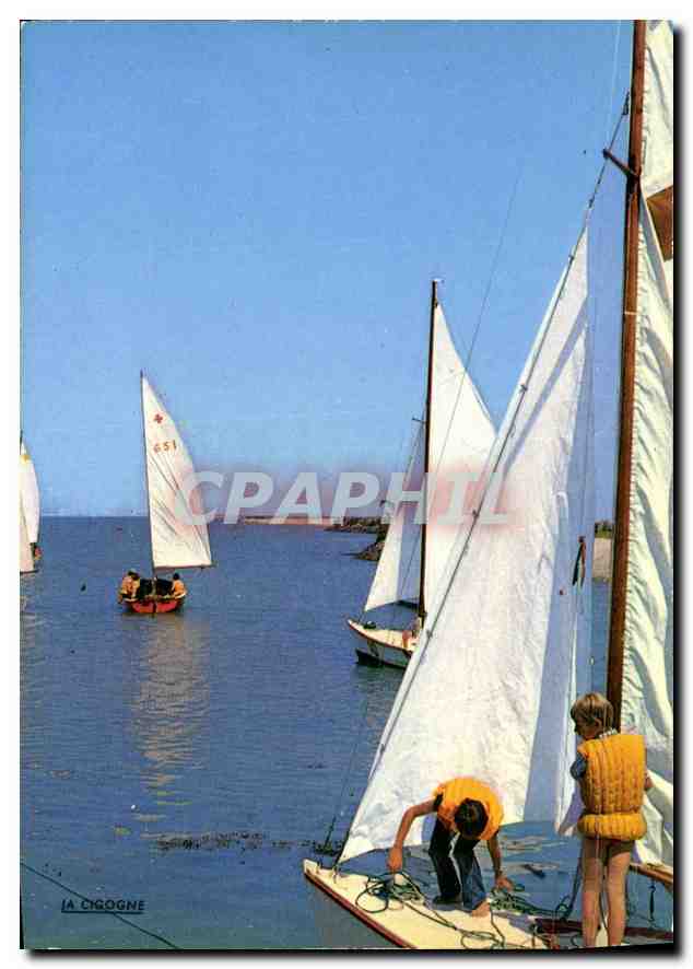 CPM Ile de Re Charente Maritime l'Ecole de Voile dans le Chenal d'Ars 