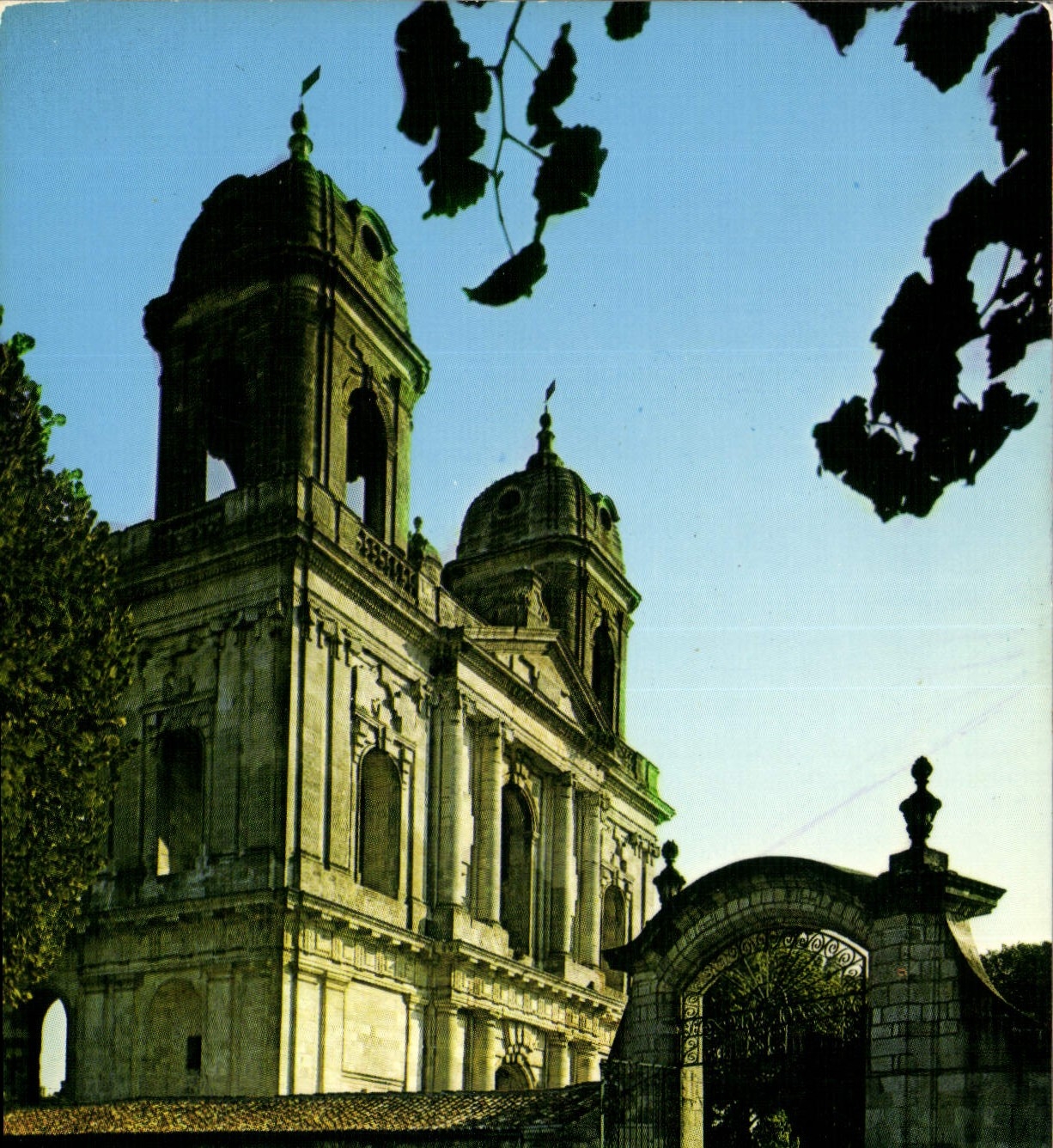 Saint-Jean-d'Angély — Vestiges d'une église abbatiale inachevée — CAP-THEOLOAC, n° 513