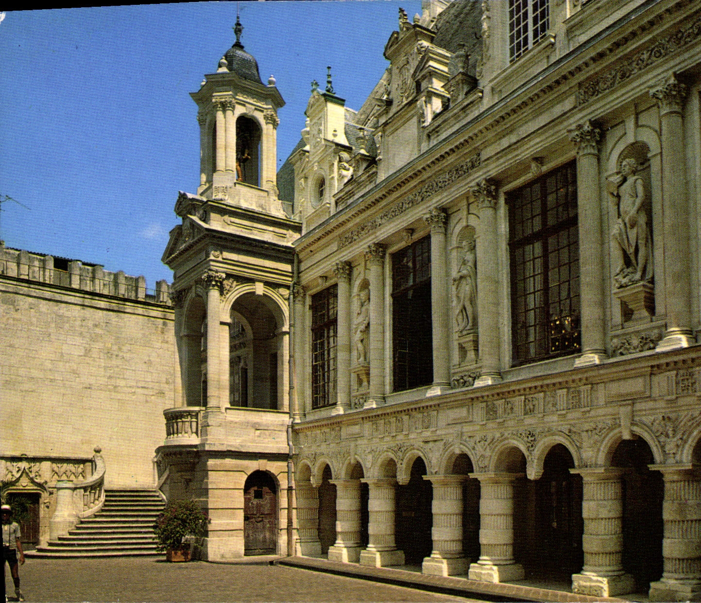 Cour de l'Hôtel de Ville — La Rochelle — Éditions d'art YVON