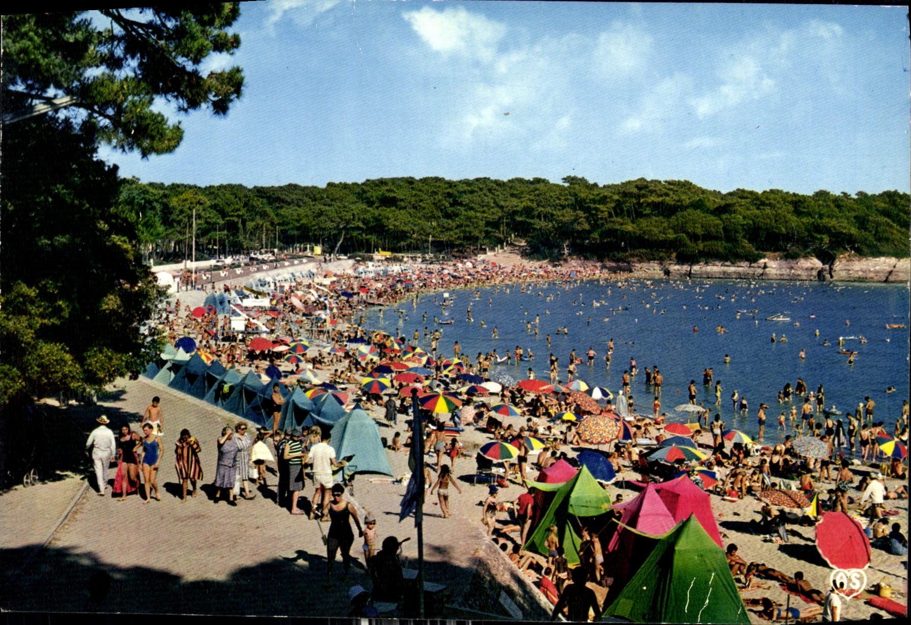 CPM Saint Palais sur Mer Chte Mme la Plage de Vaux Nauzan sur Mer 