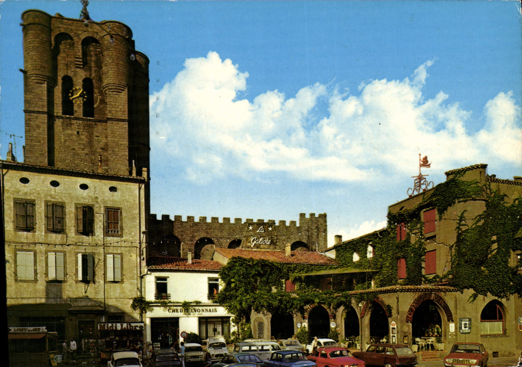 CPM Agde la cathedrale et le Restaurant la Galiote 
