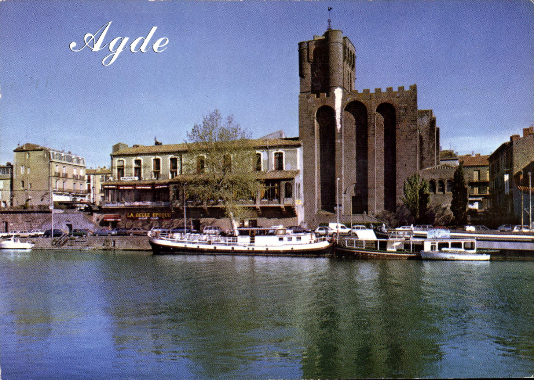Agde — Blick auf die Kathedrale Saint-Étienne — Éditions d'Art Arènes