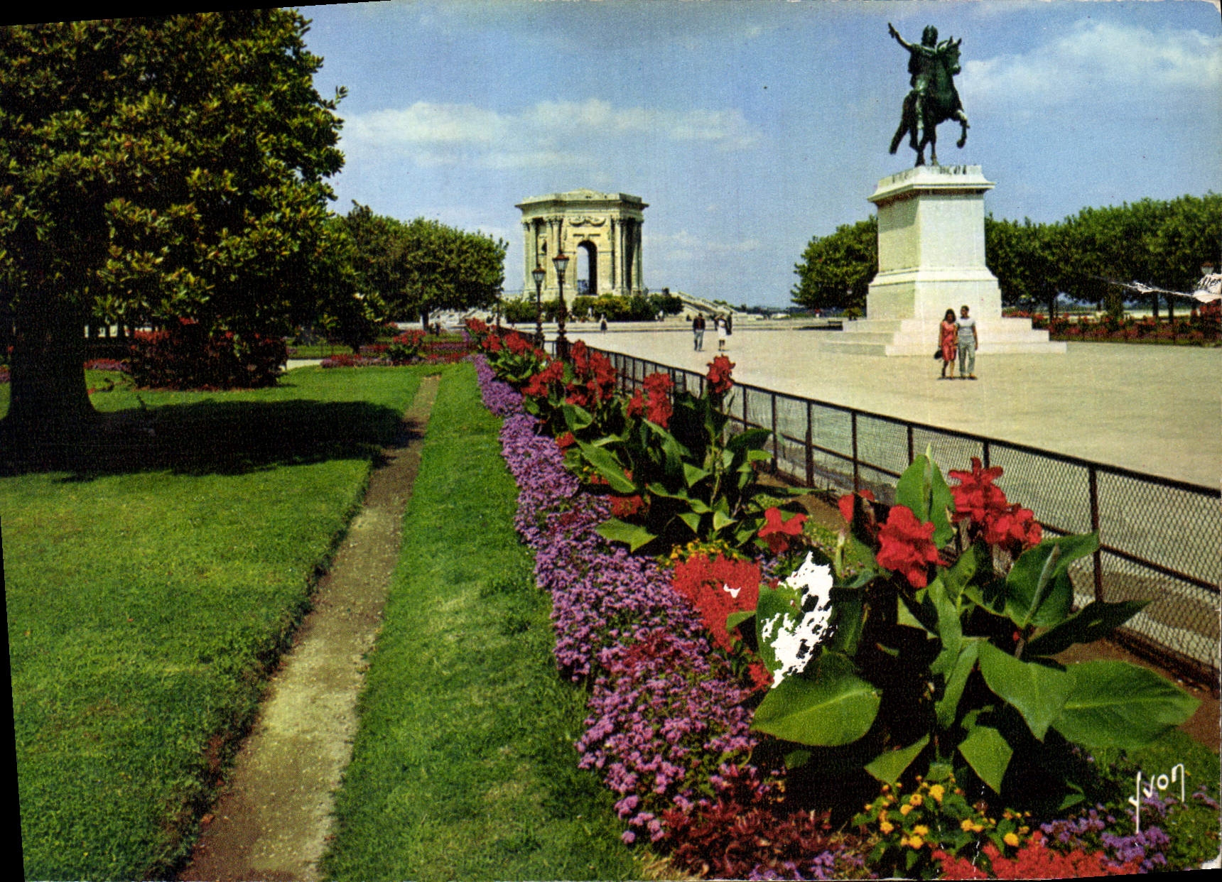 CPM Montpellier Herault les Jardins du Peyrou et la Statue de Louis XIV 