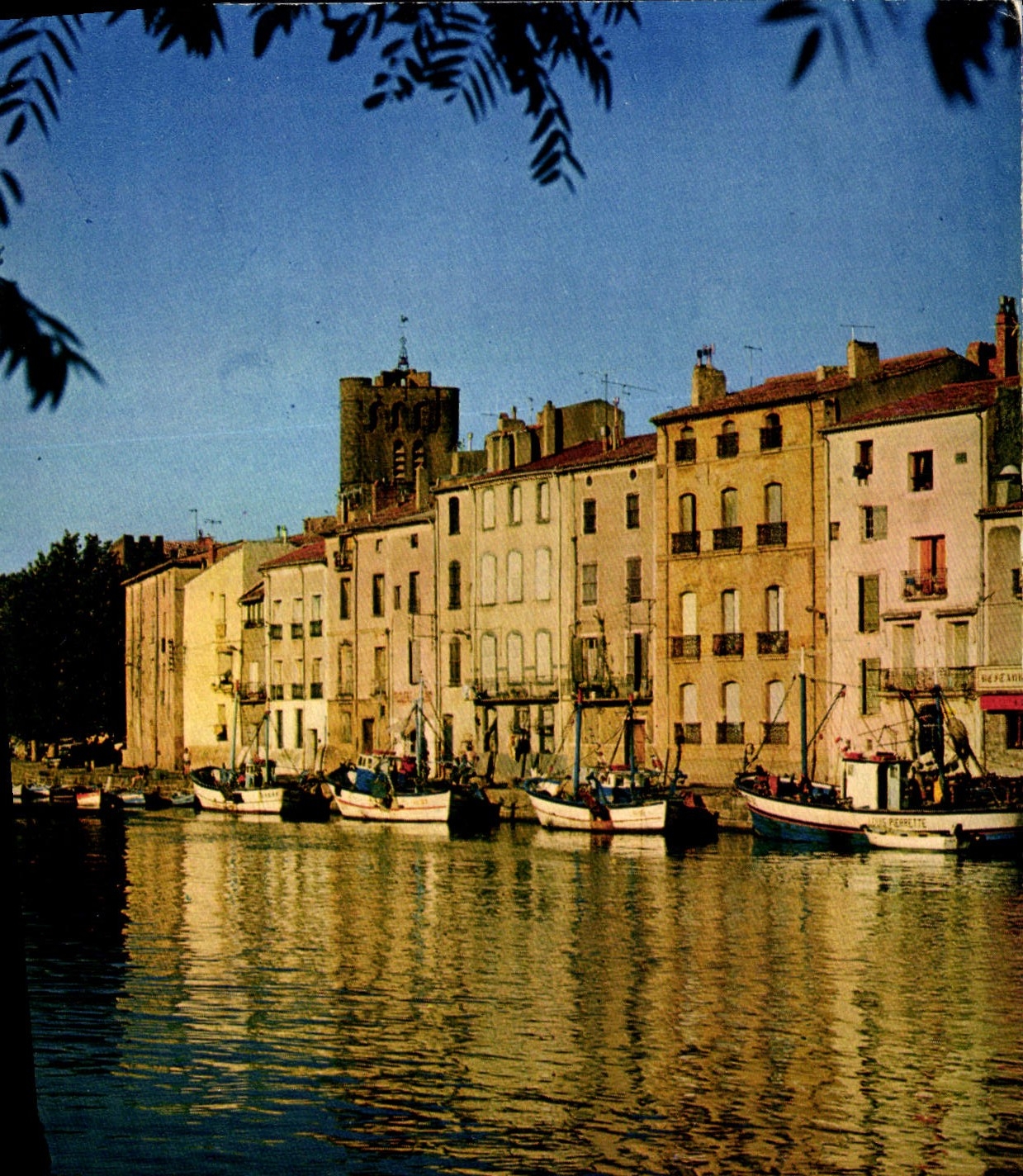 CPM Littoral Languedocien Agde le Soir decline sur la rive 