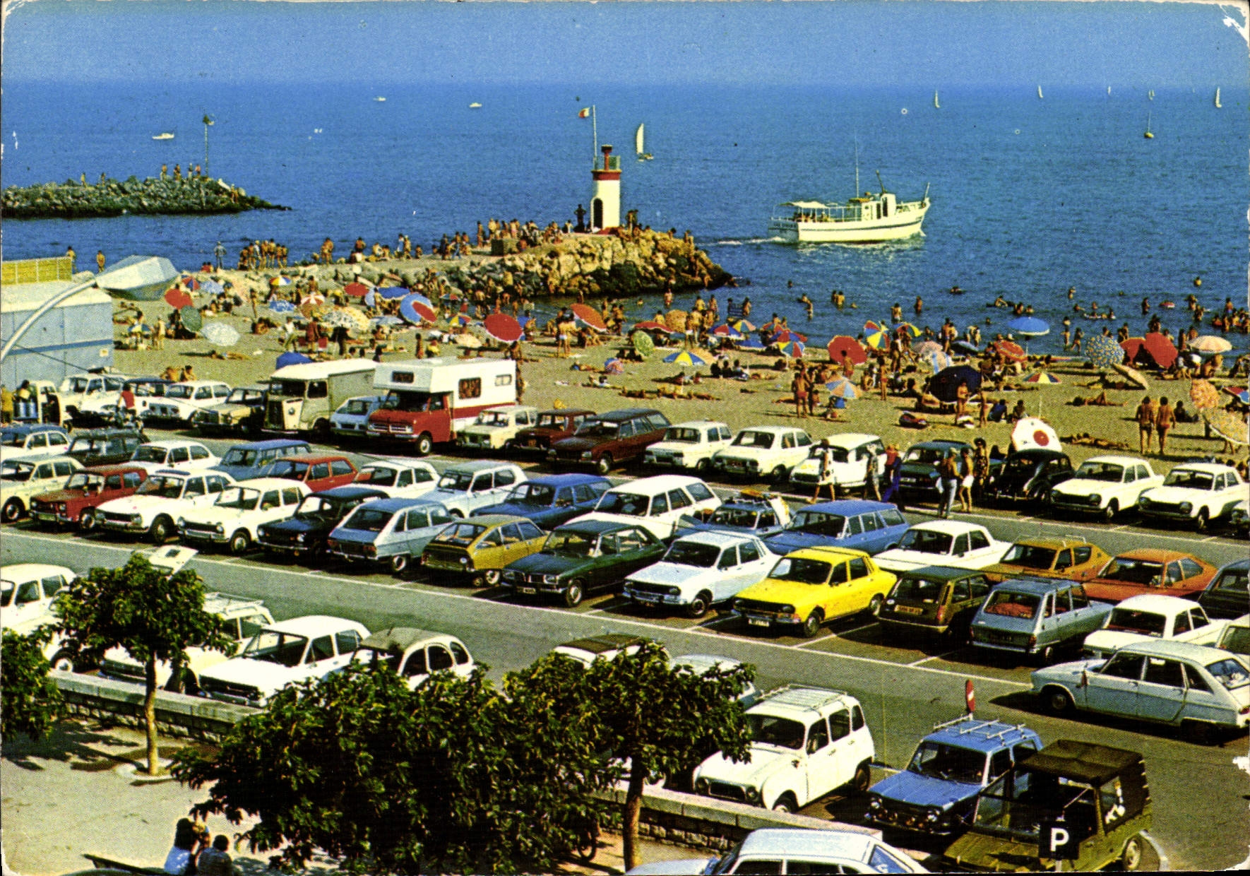 CPM Valras Plage l'embouchure de l'Orb le Phare la Plage le depart du bateau Promenade 