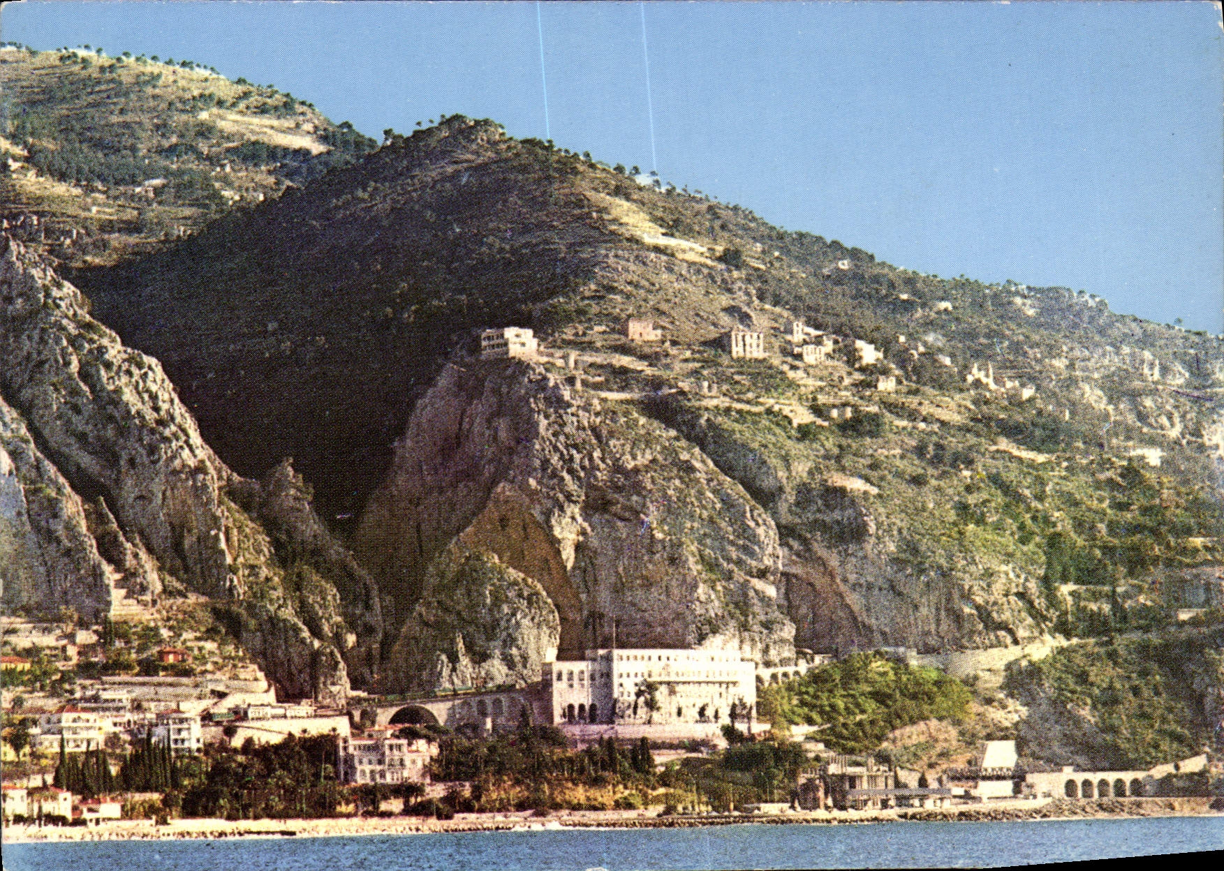 Menton — Pont Saint-Louis et le Rocher Grimaldi — Éditions Garavan