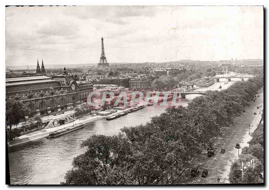 CPA Paris en flanant la Seine au quai d'Orsay 