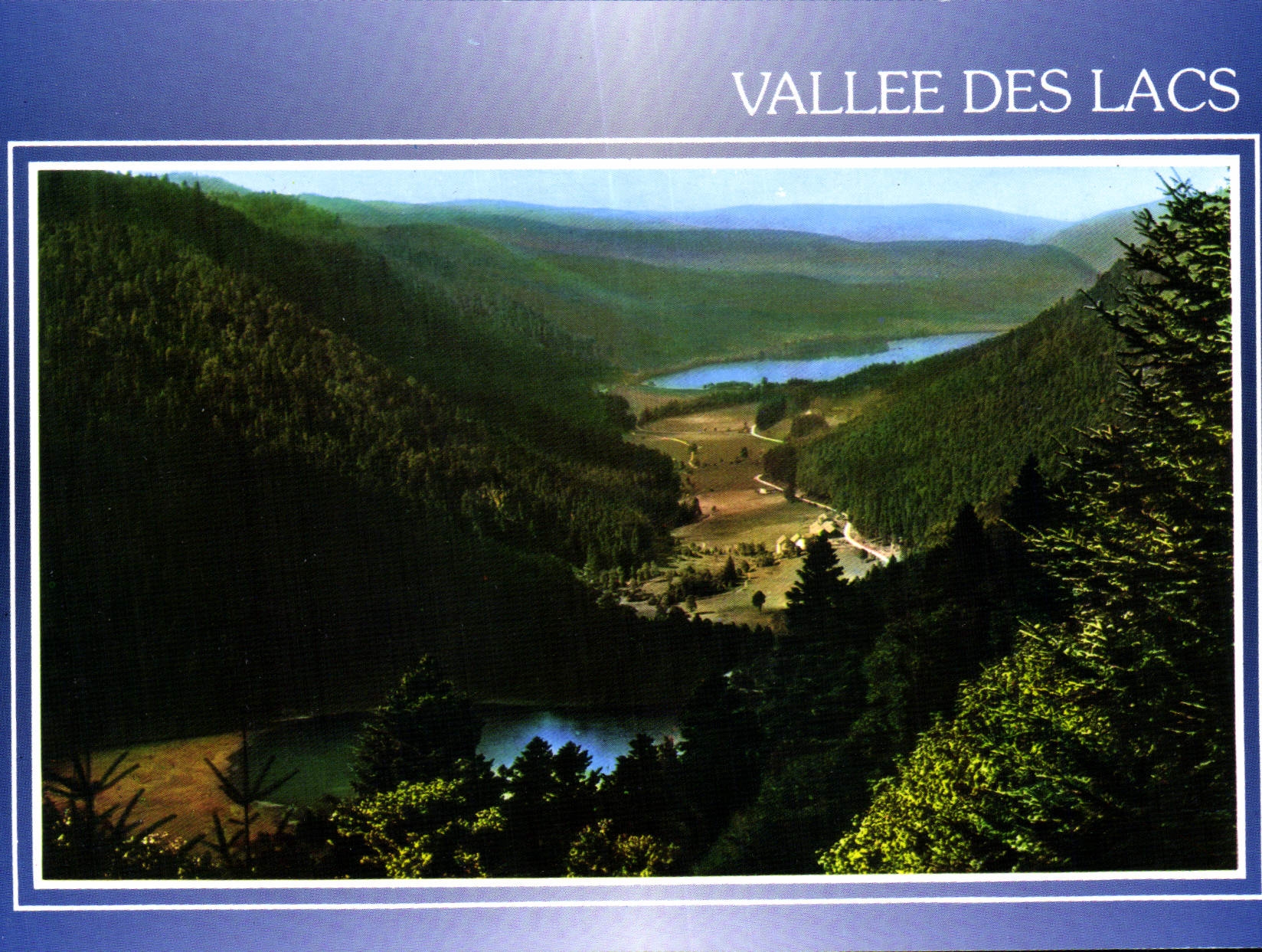 CPA Image de France les Hautes Vosges Vallee des Lacs de Retournemer et de Longemer 