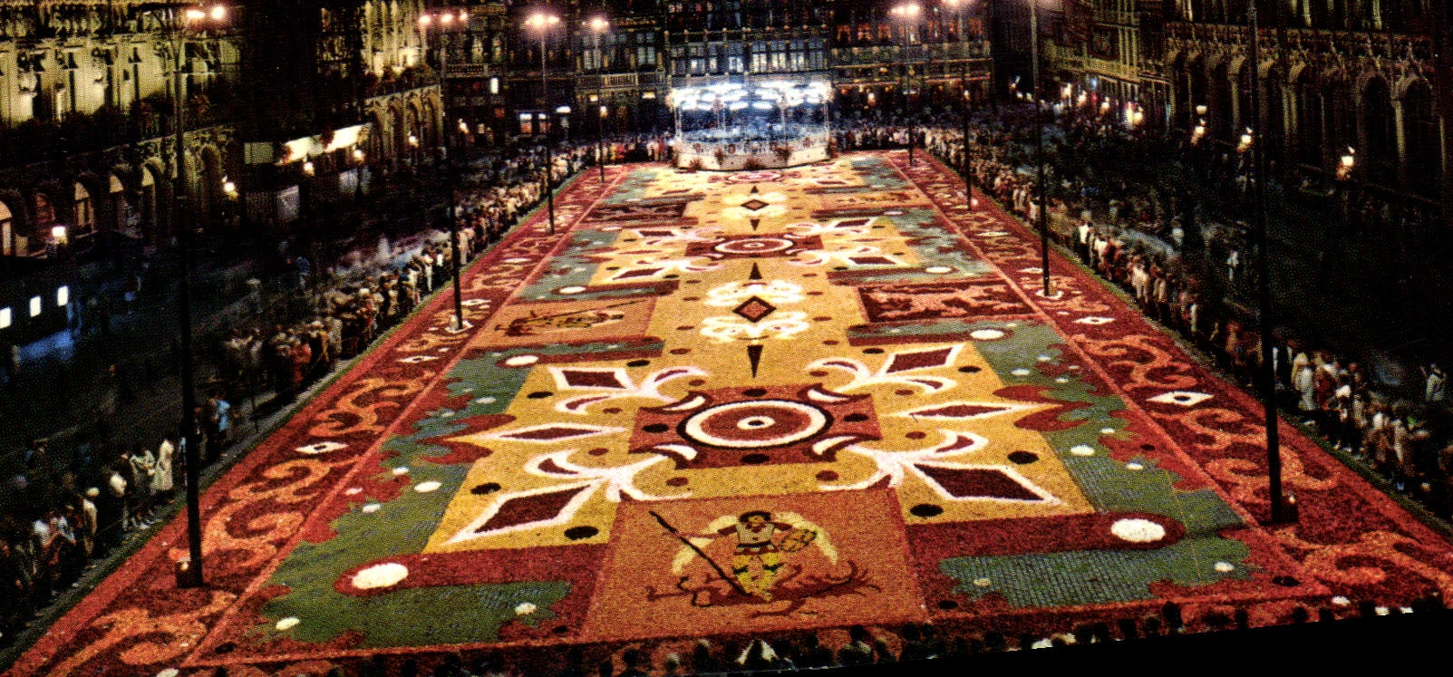 Brüssel - Grand'Place - Blumen-Teppich in der Nacht — Editions DEMOL n°00124