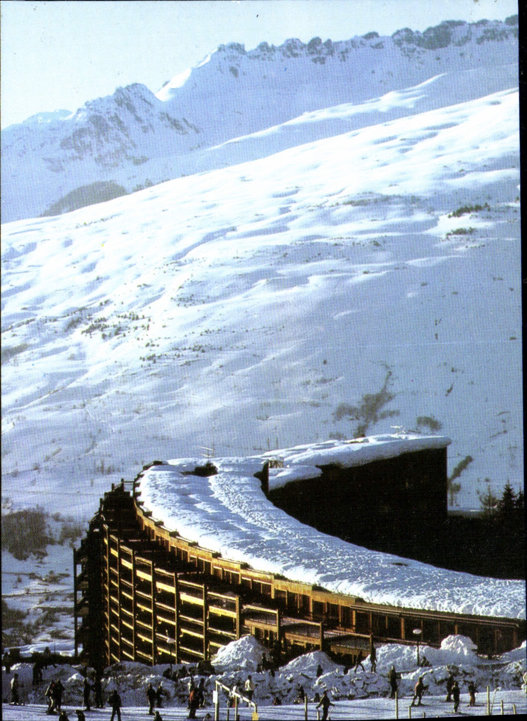 Les Arcs 1800 — Vue partielle au coucher du soleil — S.E.C.A. Chambery