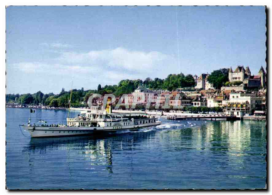 CPM Nyon Le Port le Quai et le Chateau Bateau