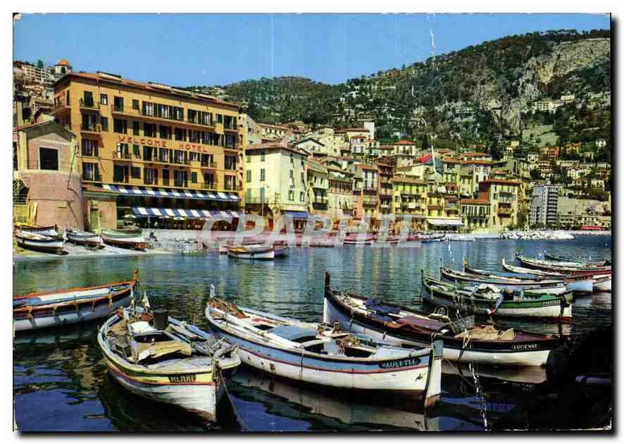Port de pêcheurs à Villefranche-sur-Mer — vue du Welcome Hotel et des bateaux — Les Éditions GILLETTE, n° 06
