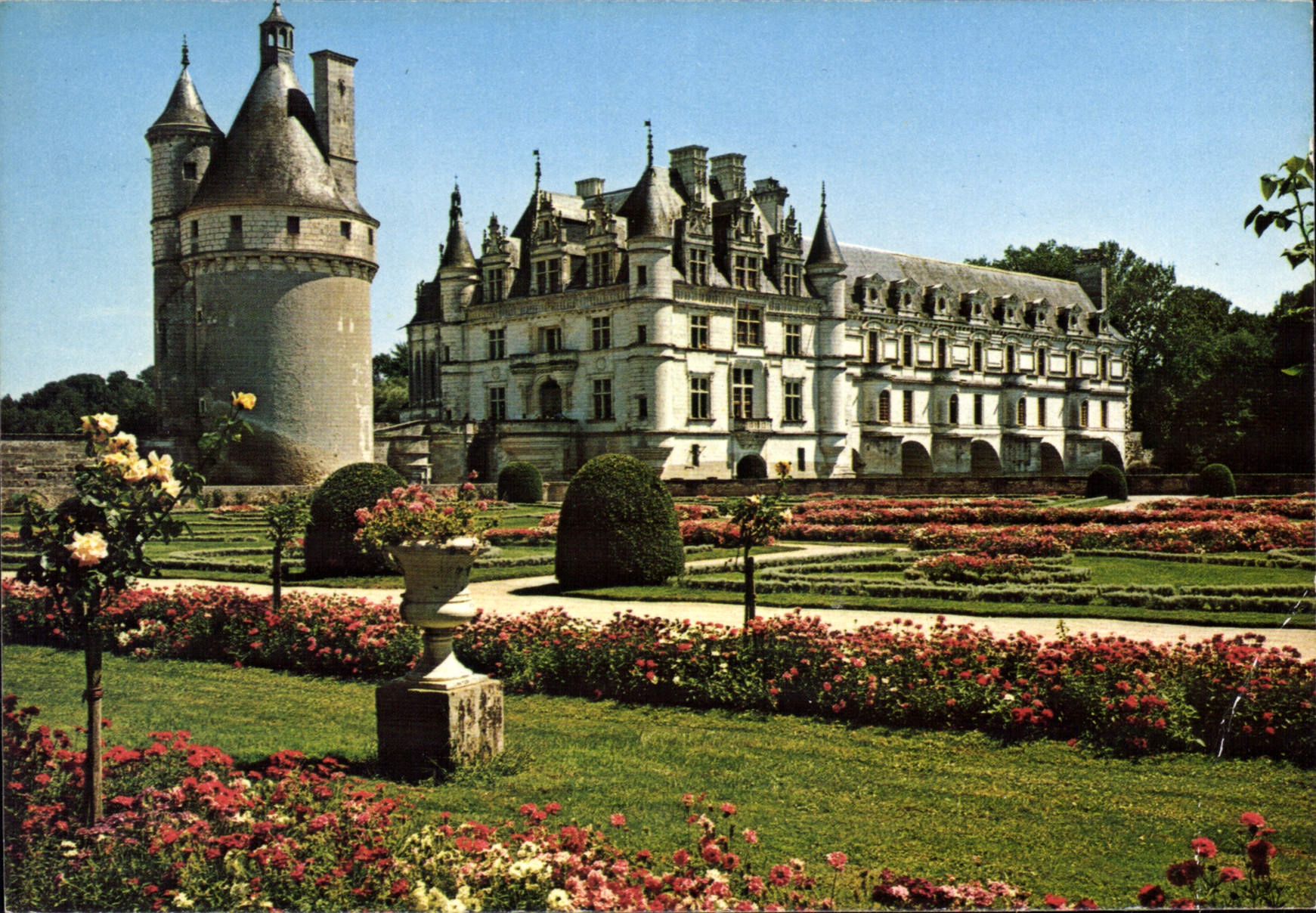 CPM Chateau de Chenonceau Indre et Loire les Jardins de Catherine de Medicis 