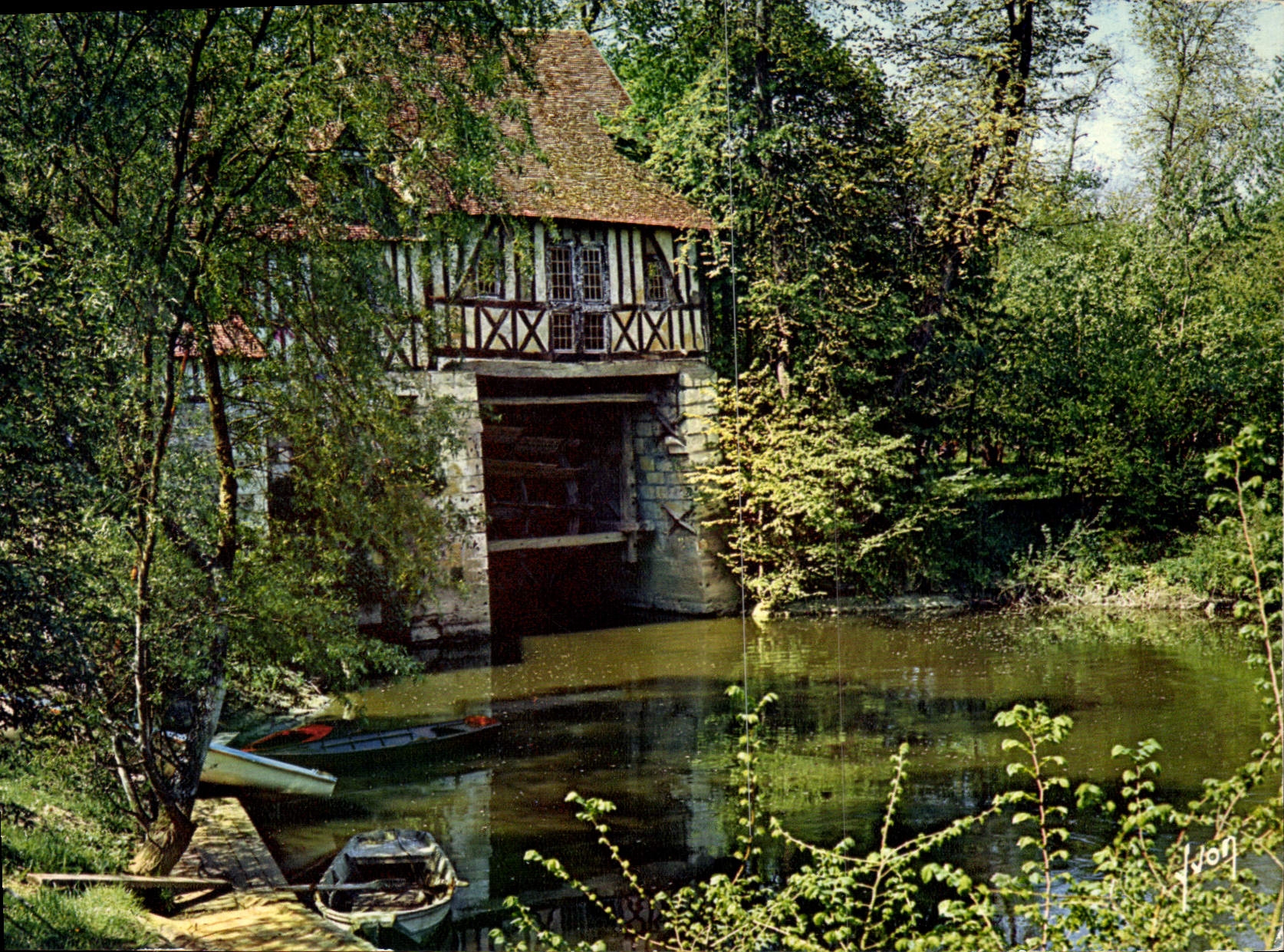 CPM Couleurs et Lumiere de France Vieux Moulin Normand 