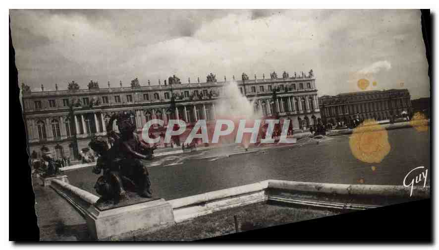 CPM Versailles et ses Merveilles Le Chateau et les parterres d'eau 